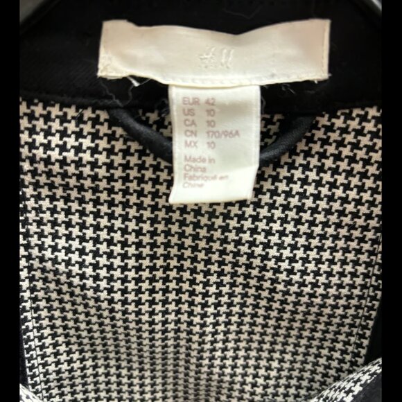H& M Women's Houndstooth Coat - Picture 2 of 2